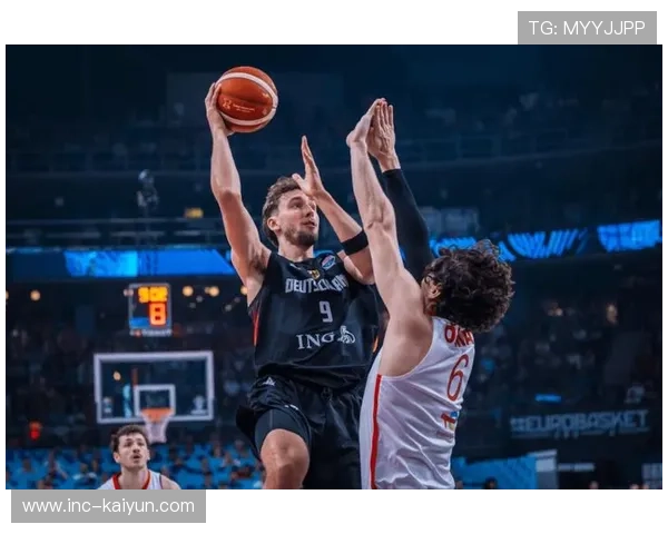 热火不敌魔术 小瓦格纳火力全开引领球队进攻节奏