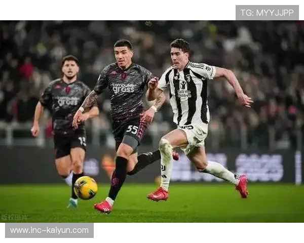 AC米兰寻锋进展：弗拉霍维奇与齐尔克泽的转会可能性分析。